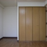 寝室7帖、クローゼット